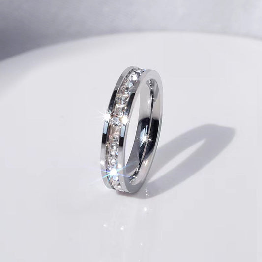 ThermogenFit Moissanite Spinner Ring